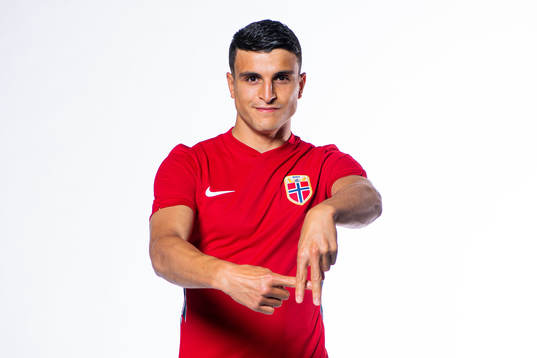 Mohamed «Moi» Elyounoussi of the Norwegian national
