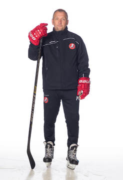 Vita Hästens tränare, J18, Mikael Johansson