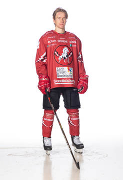 Vita Hästens Adam Karlsson