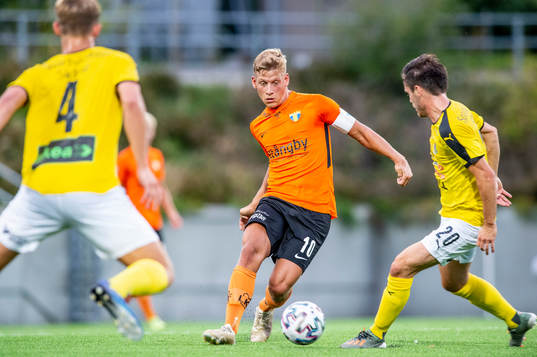Torns Tobias Karlsson mot Lunds Noel Hansson och André