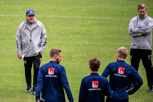 Janne Andersson, head coach speaks to his players of the