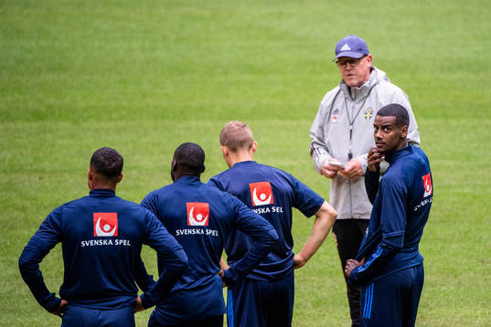 Alexander Isak and Janne Andersson, head coach of the