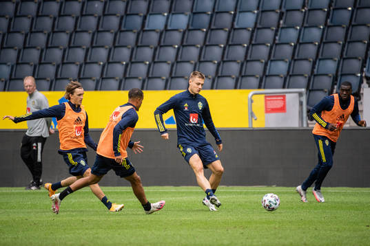 Kristoffer Olsson, Robin Quaison, Mattias Svanberg and Ken