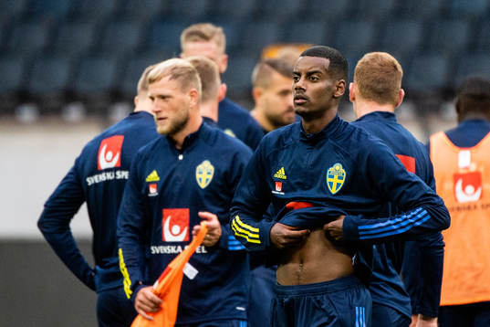 Bläddra bland fler bilder av Football, Nations League, Sweden, training