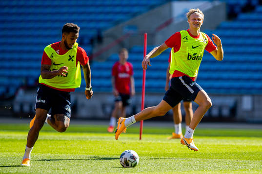Joshua King and Erling Braut Haaland of the Norwegian