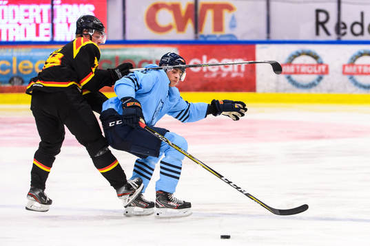 Brynäs Samuel Solem och Djurgårdens Alex Brännstam