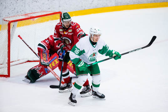 Frölundas Theodor Lennström och Rögles Erik Andersson