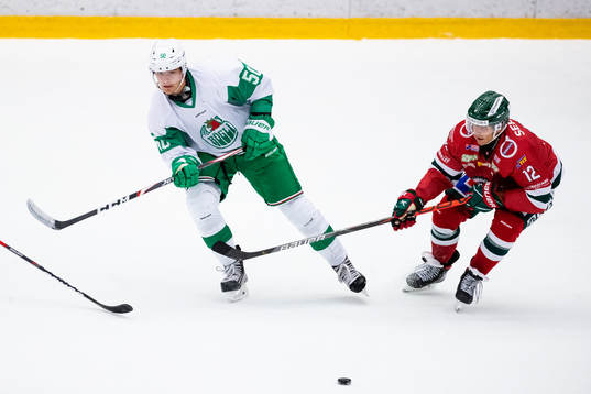 Rögles Raphael Lavoie och Frölundas Max Friberg
