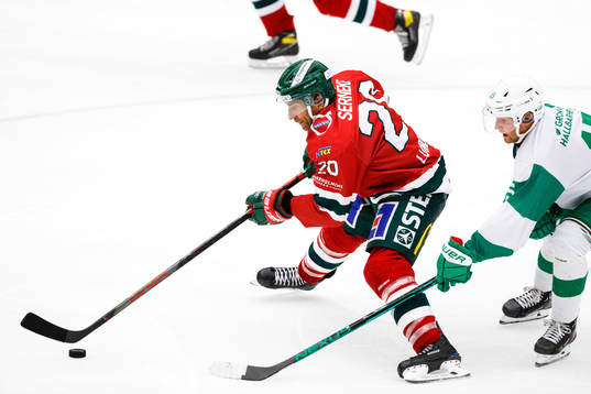 Frölundas Joel Lundqvist och Rögles Simon Ryfors