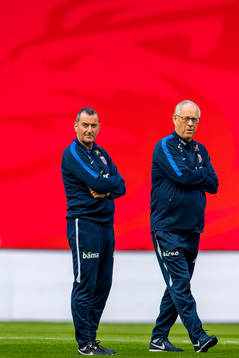 Per Joar Hansen, assistant coach, and Lars Lagerbäck, head