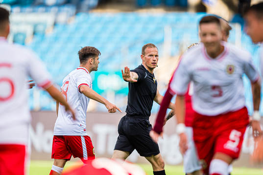 Kaarlo Oskari Hämäläinen, referee,, referee