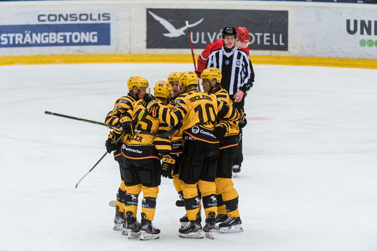 Skellefteås Oscar Möller , Joakim Lindström och Jonathan