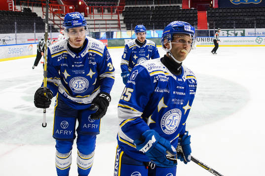 Leksands Peter Cehlarik och Carter Camper jublar