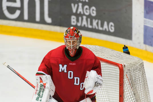 Modos målvakt Anthony Peters