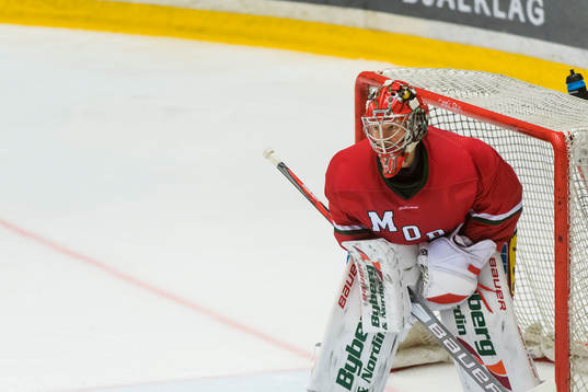 Modos målvakt Anthony Peters