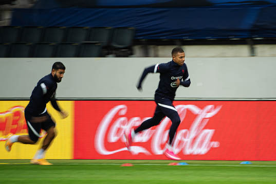 Nabil Fekir and Kylian Mbappé of the French national