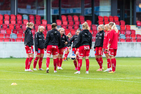 Bläddra bland fler bilder av Fotboll, Damallsvenskan, Växjö - Örebro