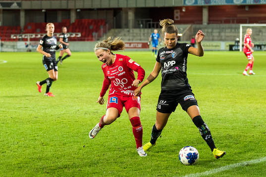 Örebros Heidi Kollanen skadar sig
