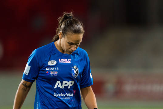 Växjös målvakt Katlynn Fraine deppar
