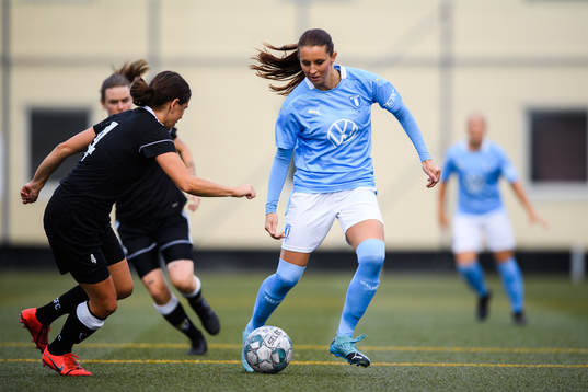 Malmö City FCs Beata Sjöstedt och Malmö FFs Malin