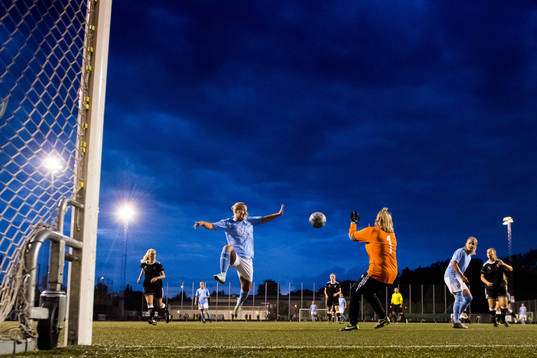 Malmö FFs Caroline Williamsdotter med en målchans mot