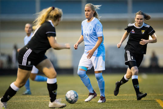 Malmö FFs Emelie Erlandsson och Malmö City FCs Sofia