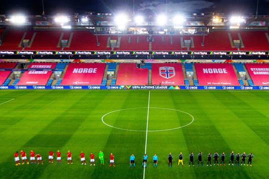 Bläddra bland fler bilder av Football, UEFA Nations League, Norway - Austria