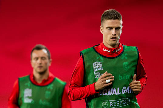 Markus Henriksen of Norway warms up