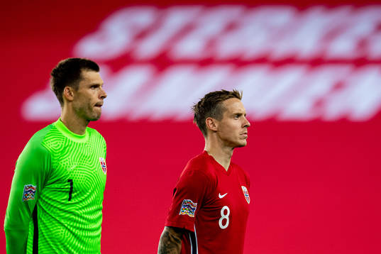 Goalkeeper Rune Almenning Jarstein and Stefan Johansen of