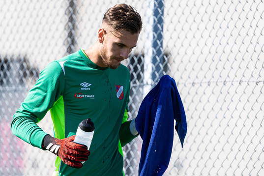 Höganäs målvakt Mirza Selimovic deppar