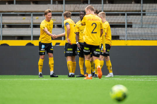 Elfsborgs spelare jublar