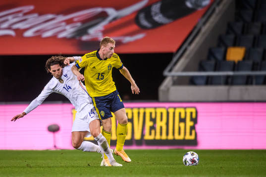 Adrien Rabiot of France and Dejan Kulusevski of Sweden