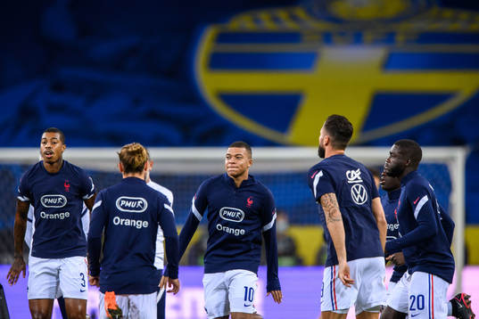 Kylian Mbappé of France with teammates