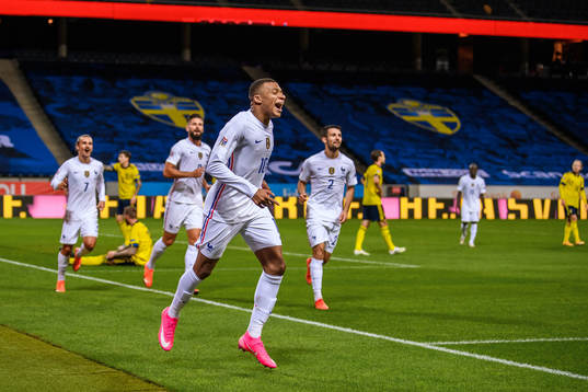 Kylian Mbappé of France celebrates