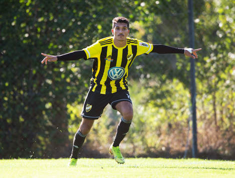 IFK Hässleholms Mustafa Owaid gör segermålet 1-2 och