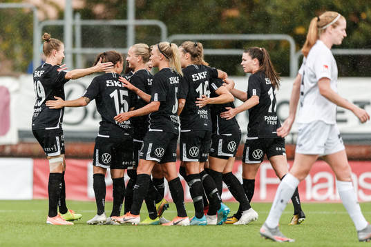Göteborgs Natalia Kuikka jublar med lagkamrater