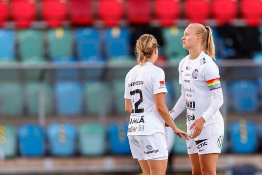 Eskilstunas Fanny Andersson och Matilda Plan deppar