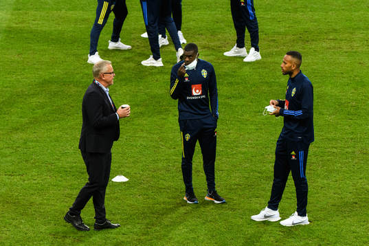 Head coach Janne Andersson, Ken Sema and Isaac Kiese Thelin
