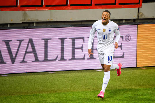 Kylian Mbappé of France celebrates the 0-1 goal