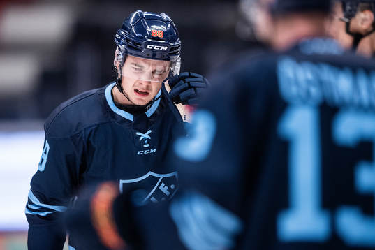 Djurgårdens Alexander Holtz deppar