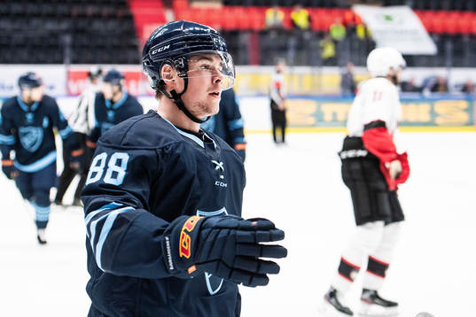 Djurgårdens Alexander Holtz jublar