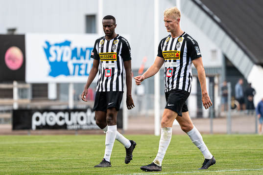 Landskronas Herve Prudence och Viktor Wihlstrand deppar