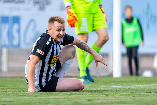 Landskronas Niklas Nielsen deppar