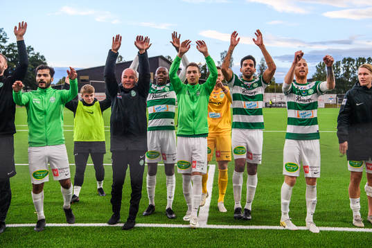 Västerås spelare jublar