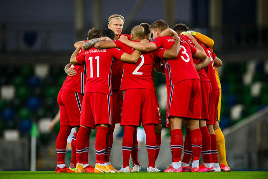 Erling Braut Haaland of Norway with teammates