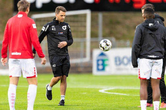 Degerfors tränare Andreas Holmberg före fotbollsmatchen i