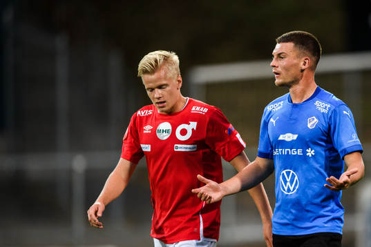 Halmstads Samuel Kroon reagerar