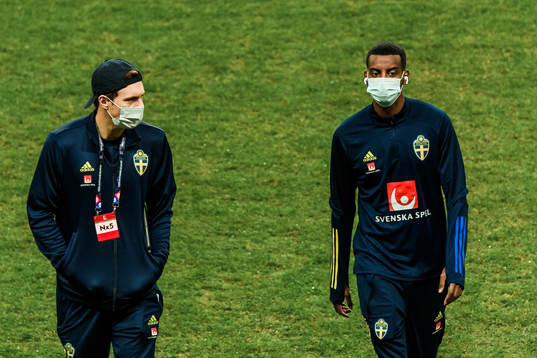 Alexander Isak and Victor Nilsson Lindelöf of Sweden