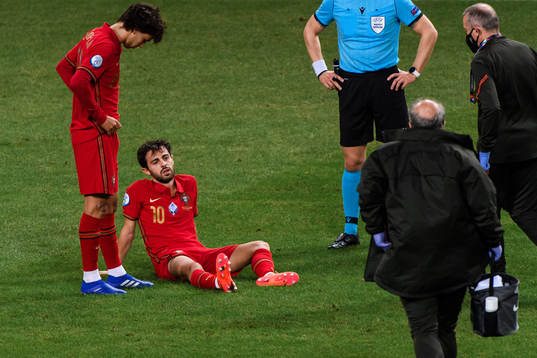 Bernardo Silva of Portugal in pain