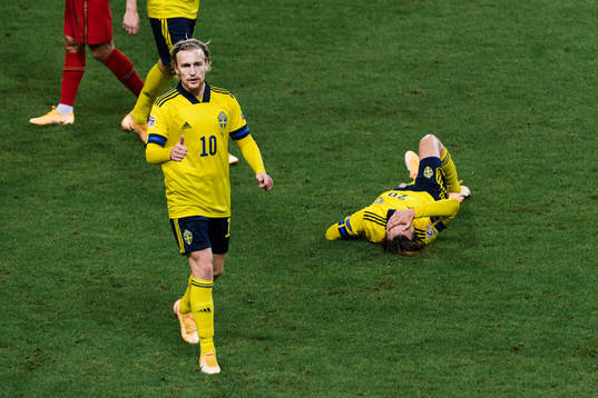 Kristoffer Olsson of Sweden in pain